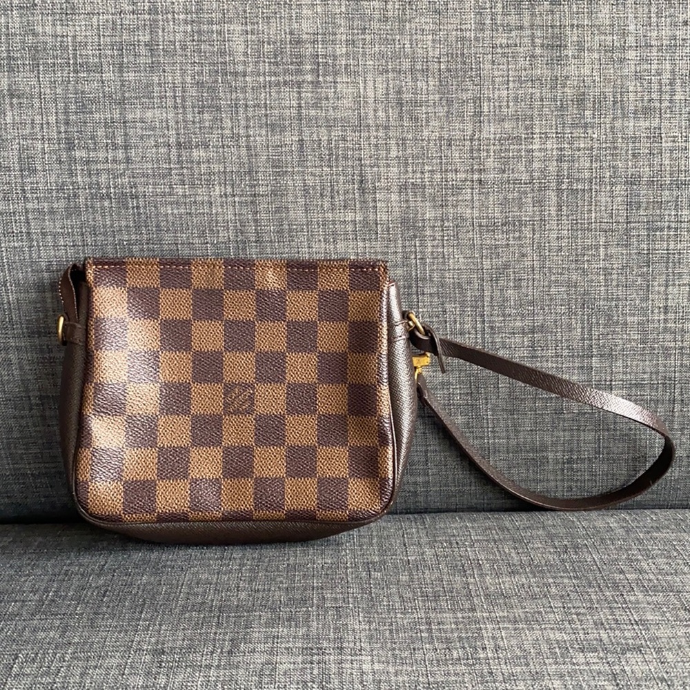 Authentic Louis Vuitton Damier Clutch Pochetta Bag